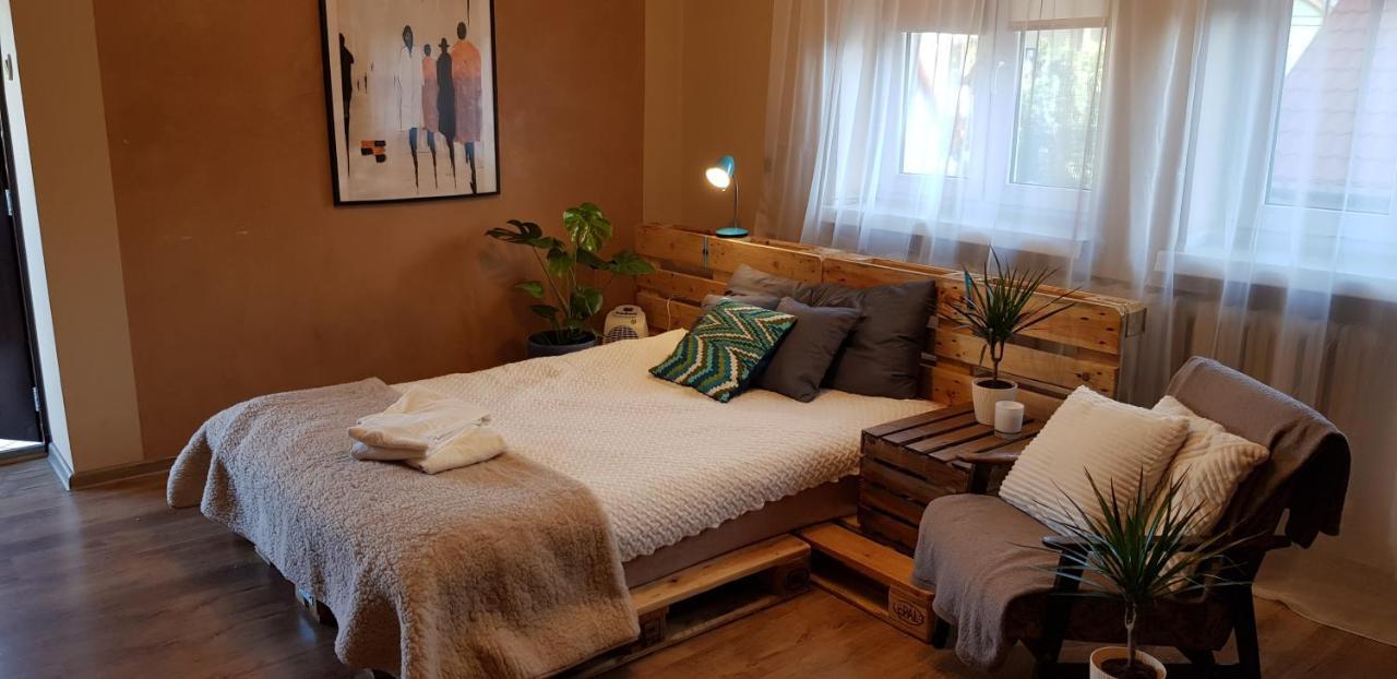 Apartament Delux Z Tarasem Lägenhet Sierpc Exteriör bild