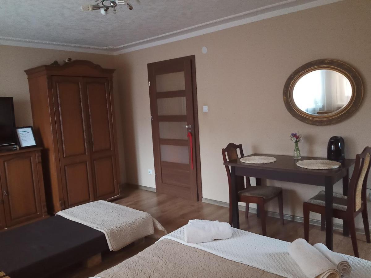 Apartament Delux Z Tarasem Lägenhet Sierpc Exteriör bild