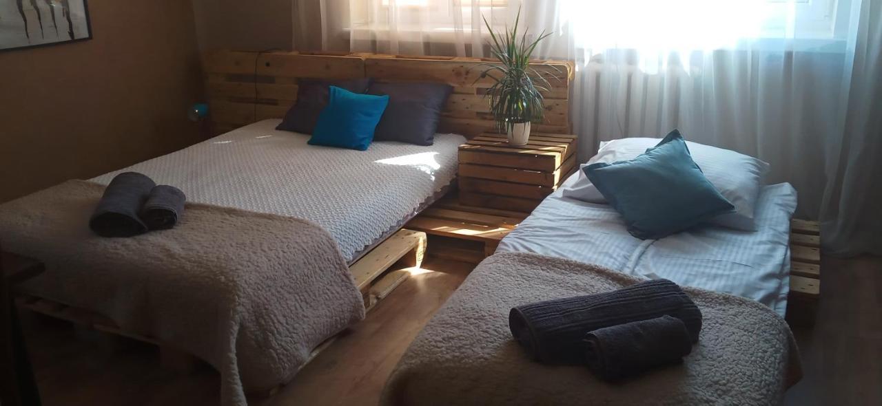 Apartament Delux Z Tarasem Lägenhet Sierpc Exteriör bild